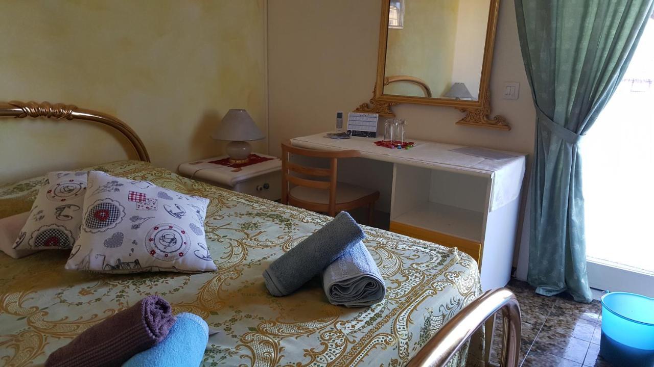 United States Of Europe Bed & Breakfast